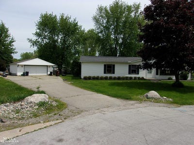/international/us/1575-grandview-saint-clair-mi-110097158690/