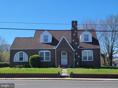 /international/us/1002-n-queen-street-martinsburg-wv-110101199012/