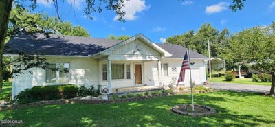 /international/us/735-s-high-school-avenue-columbus-ks-110107955511/