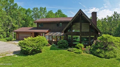 /international/us/707-benton-hill-rd-becket-ma-110108780462/