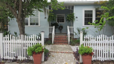 /international/us/906-10th-street-port-royal-sc-110096121765/