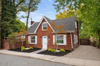 /international/us/14-wyckoff-street-matawan-nj-110120136777/