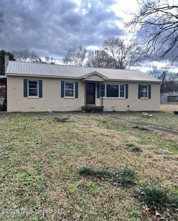 /international/us/208-norwood-street-senatobia-ms-110106338952/