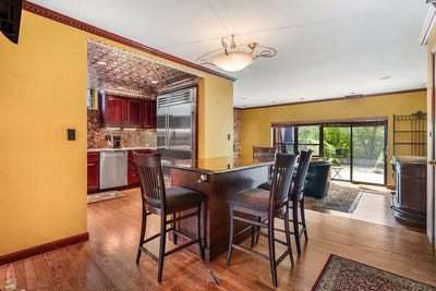 /international/us/131-perkins-boston-ma-110108391715/