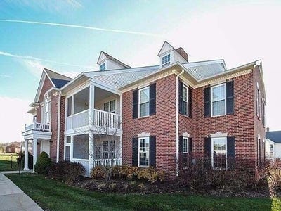 /international/us/856-w-summerfield-glen-circle-ann-arbor-mi-110106932226/
