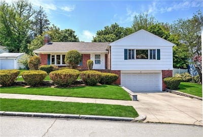/international/us/25-brookway-road-providence-ri-110108340097/