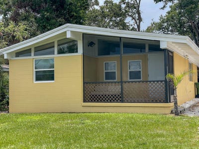 /international/us/2223-bay-street-sarasota-fl-110101096407/