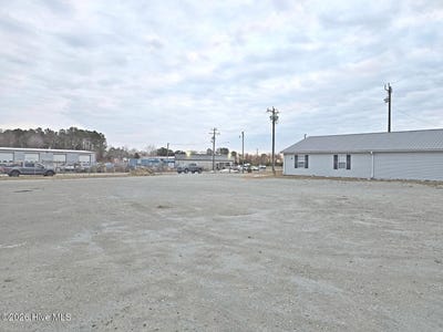/international/us/163-w-pine-street-new-bern-nc-110106365512/