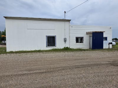 /international/us/135-e-neosho-st-iroquois-sd-110100096573/
