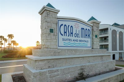/international/us/6102-seawall-blvd-galveston-tx-110105213115/