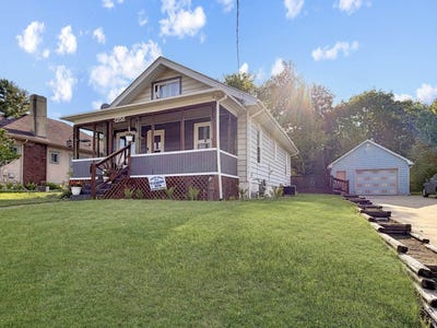 /international/us/1258-south-blackhawk-avenue-freeport-il-110107954690/