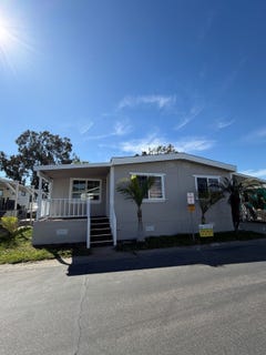 /international/us/777-s-temescal-st-corona-ca-110107264681/