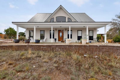/international/us/4-quail-run-court-tijeras-nm-110110186463/