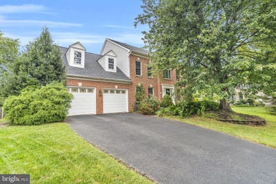 /international/us/2608-chriswell-place-herndon-va-110120555679/