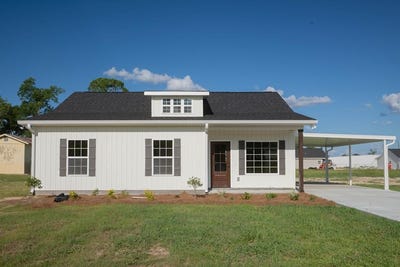 /international/us/42-walton-way-hazlehurst-ga-110098091435/