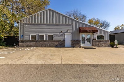 /international/us/210-hyler-drive-farmington-mo-110103407716/