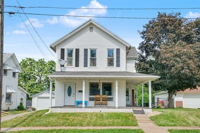 /international/us/1440-mount-pleasant-street-dubuque-ia-110108498077/