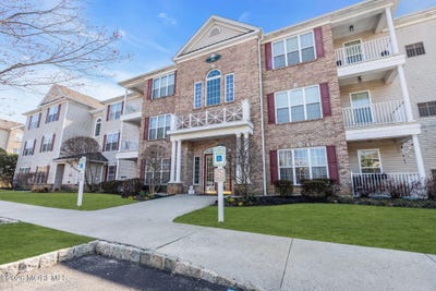 /international/us/622-sophee-lane-lakewood-nj-110106918793/