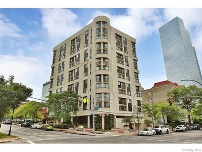 /international/us/10-cottage-white-plains-ny-110108231852/