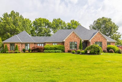 /international/us/9929-shelbyville-road-simpsonville-ky-110100873463/