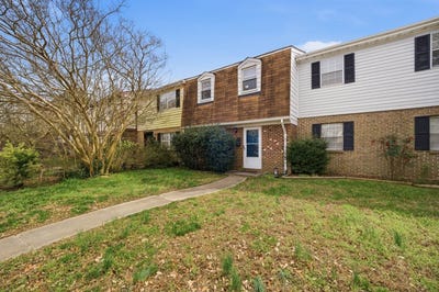 /international/us/102-tyburn-court-hampton-va-110108641352/