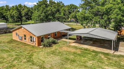 /international/us/111-quail-drive-springtown-tx-110101076147/