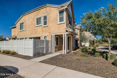 /international/us/2275-s-agnes-lane-gilbert-az-110108339592/