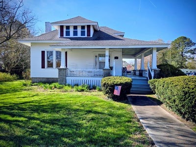 /international/us/60-kerr-st-onancock-va-110106818475/