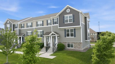 /international/us/7077-rice-creek-place-ne-fridley-mn-110108752598/