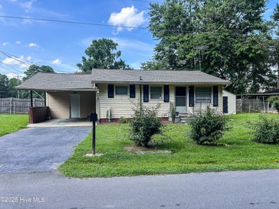 /international/us/301-woodview-drive-goldsboro-nc-110101267792/