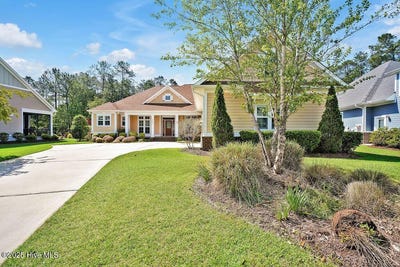 /international/us/2021-colony-pines-drive-leland-nc-110099149687/