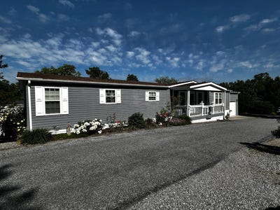 /international/us/83-ariel-loop-hendersonville-nc-110100628357/