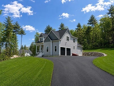 /international/us/18-lakeshore-drive-douglas-ma-110106980415/
