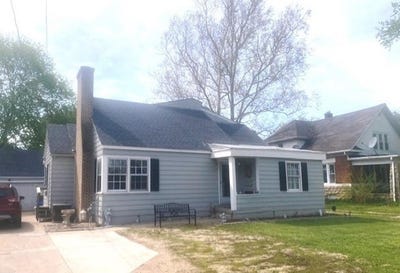 /international/us/826-s-park-blvd-freeport-il-110103430645/