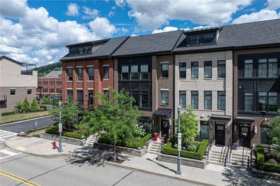 /international/us/1920-waterfront-pl-downtown-pgh-pa-110108964524/