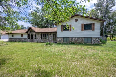 /international/us/w6403-23rd-street-necedah-wi-110101112671/?lang=en
