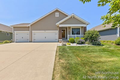 /international/us/7511-traditional-court-se-caledonia-mi-110109445618/