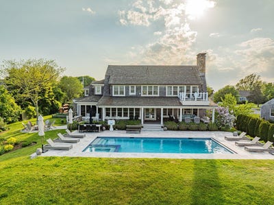 /international/us/22-kent-road-barnstable-ma-110108358418/