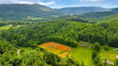 /international/us/us-highway-221-jefferson-nc-110107583333/