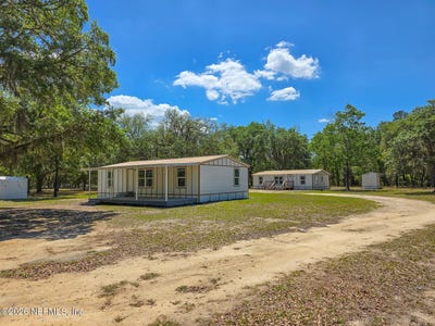 /international/us/145-147-darby-drive-palatka-fl-110107750123/