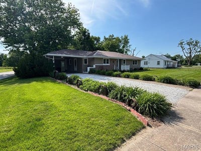 /international/us/215-s-oak-street-monroe-city-mo-110108099091/