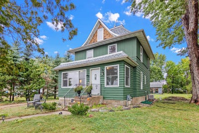 /international/us/1104-main-street-w-silver-lake-mn-110110252912/