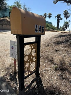 /international/us/446-devonwood-road-altadena-ca-110101547425/