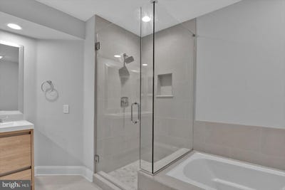 /international/us/19-buckingham-place-cherry-hill-nj-110100632494/