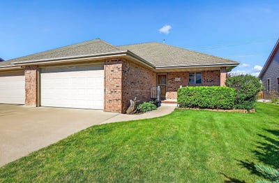 /international/us/4821-n-apple-road-appleton-wi-110101054248/