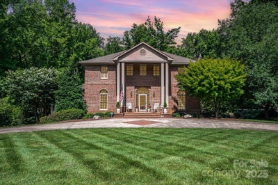 /international/us/408-johnsfield-road-shelby-nc-110100448622/