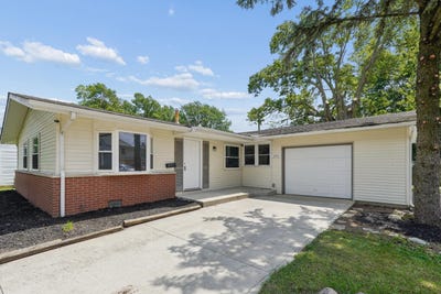 /international/us/100-canterbury-drive-london-oh-110108611237/