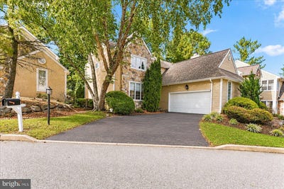 /international/us/53-bridle-way-newtown-square-pa-110120517801/