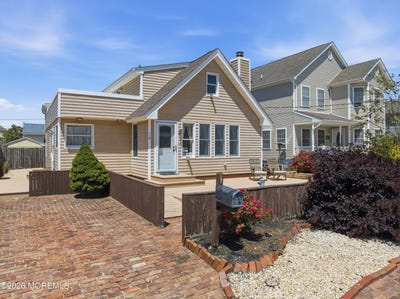 /international/us/110-surf-drive-seaside-park-nj-110108501220/