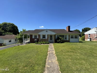 /international/us/116-w-cedar-street-bristol-tn-110108539474/